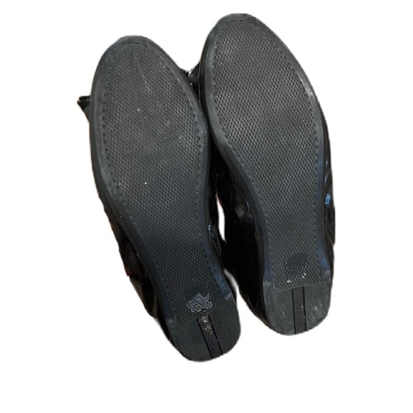 Prada flats, good condition only worn a few times. - Picture 3 of 4